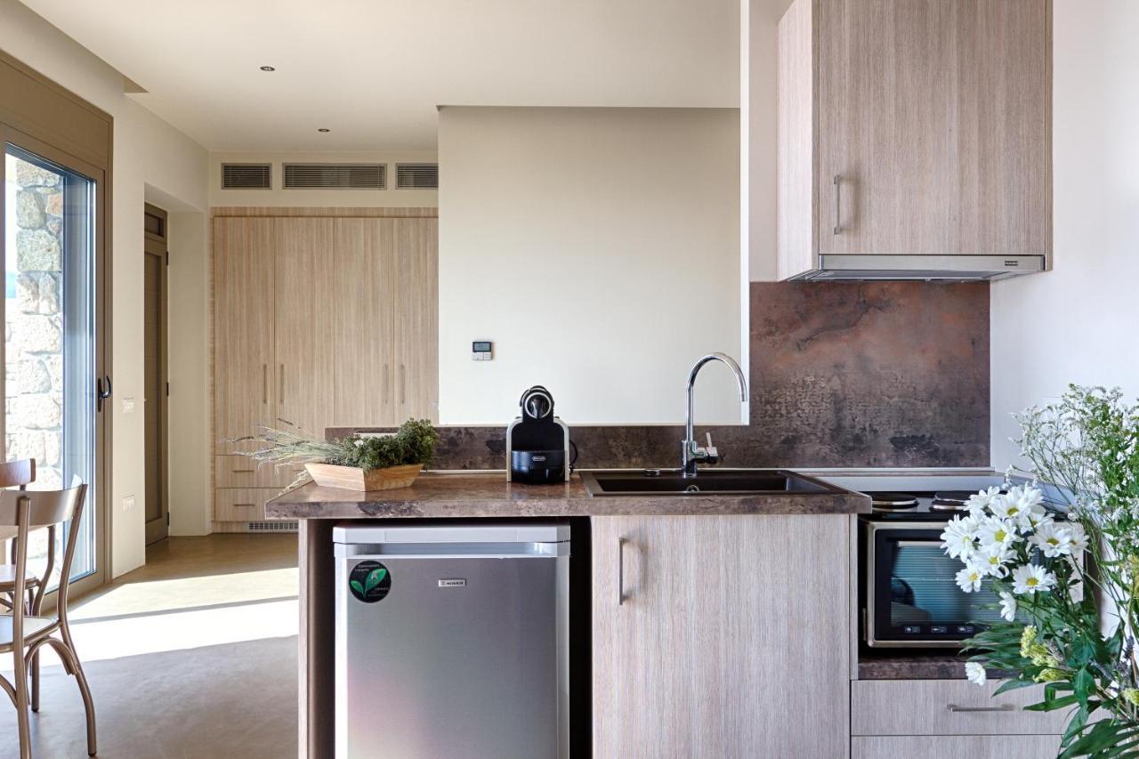 Euphoria Suites Avia Экстерьер фото