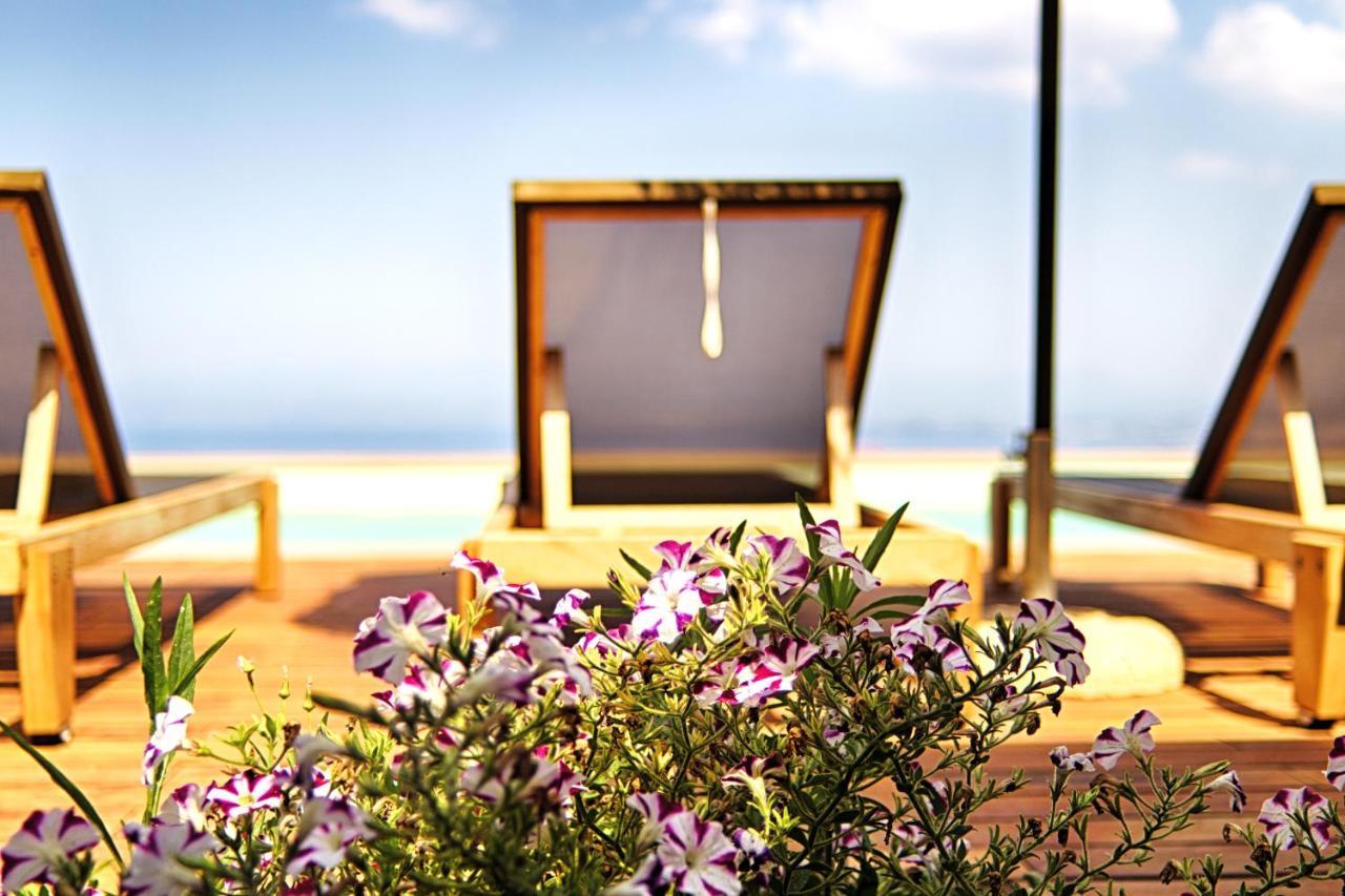Euphoria Suites Avia Экстерьер фото